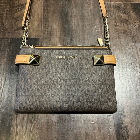 Michael Kors Handbags - Michael Kors Karla Brown/Acorn/Gold Leather East West Crossbody